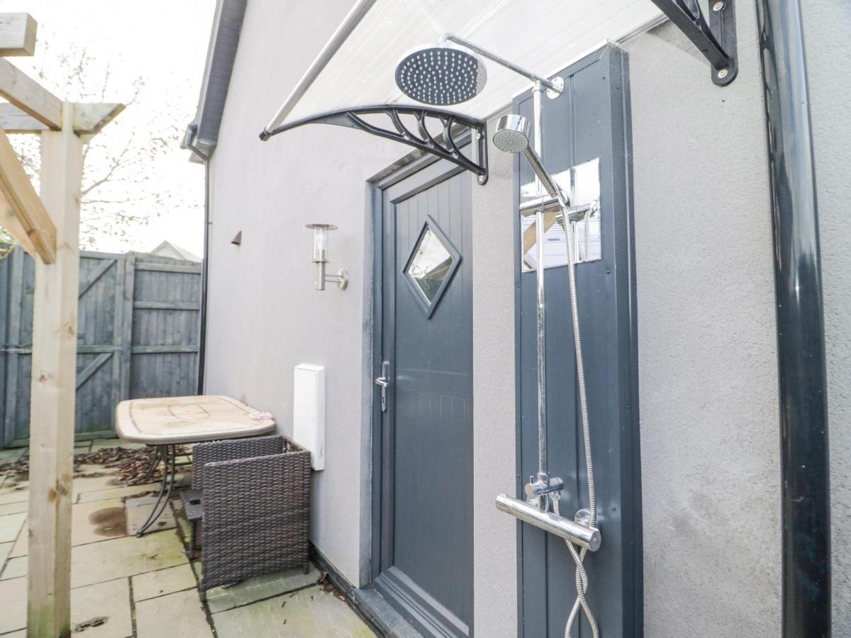 Hunters Cottage Benllech Bagian luar foto
