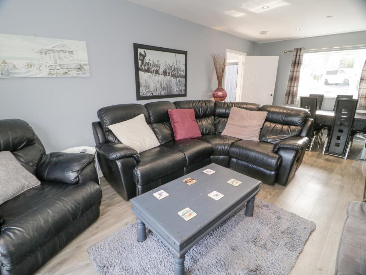 Hunters Cottage Benllech Bagian luar foto